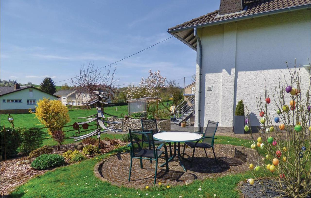 Cozy Apartment In Koerperich-Obersgegen With Wifi Korperich Exterior photo