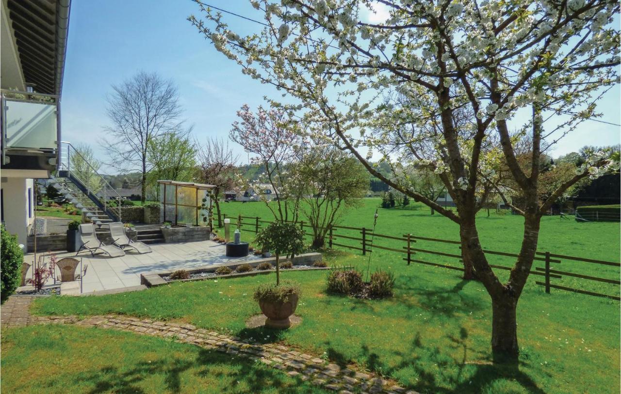 Cozy Apartment In Koerperich-Obersgegen With Wifi Korperich Exterior photo